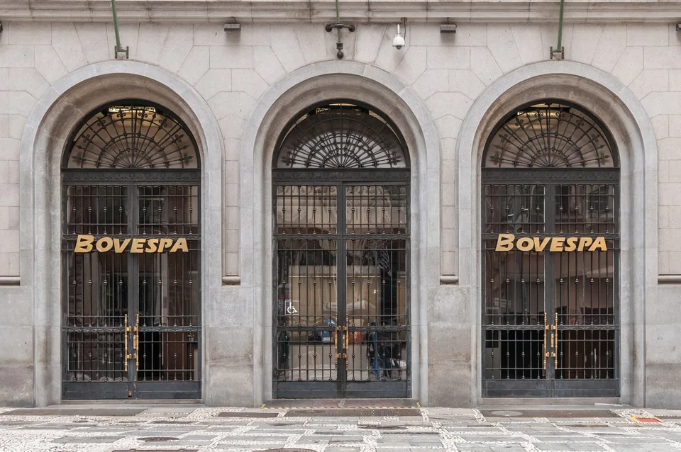 Acceso real de la sede de la Bolsa de São Paulo, Bovespa/B3, fotografiado en 2017.