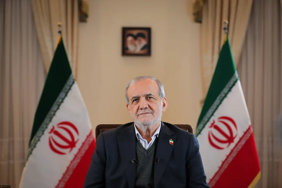 Retrato documental del presidente iraní Masud Pezeshkian de 2025