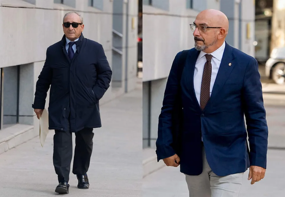 Los mandos Lorenzo Juan Fages y Miguel Lobo a su llegada a la Audiencia Nacional para declarar como testigos en la investigación de la crisis de Ceuta del 30 de julio de 2026.