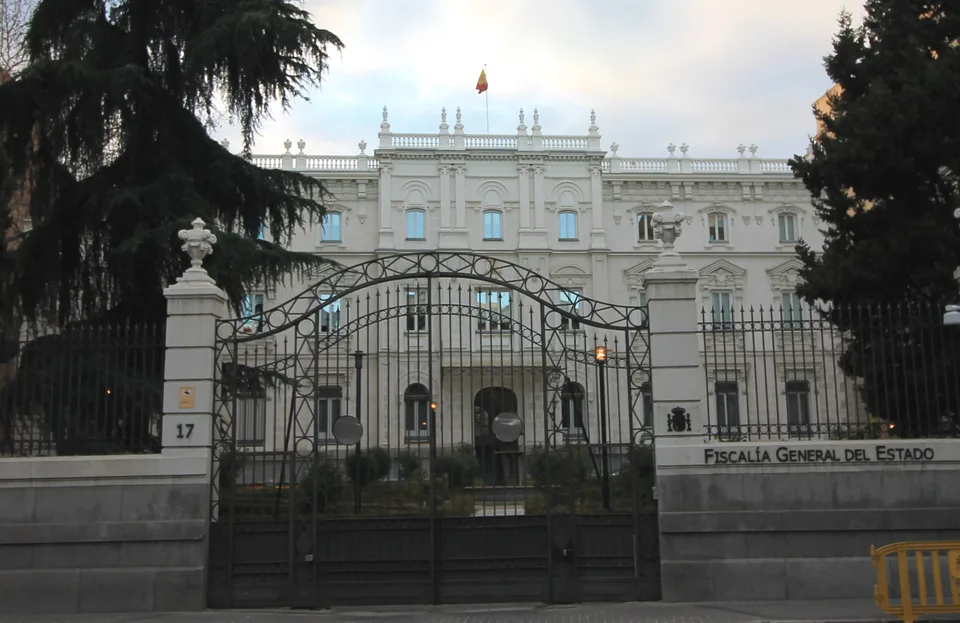 Sede de la Fiscalía General del Estado en Madrid, institución distinta de la Fiscalía Anticorrupción donde ejerció Grinda. Fotografía real de archivo (2015); no capta los incidentes ni actuaciones judiciales de 19-20 de octubre de 2026.
