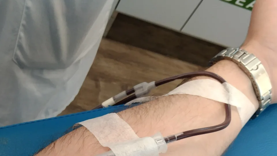 Unidad real de donación de sangre en Gran Vía de Madrid en 2024; archivo no correspondiente a las donaciones de octubre de 2026.