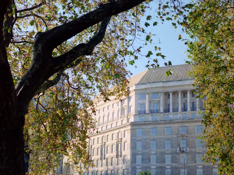 Fachada de Thames House, sede del MI5 en Londres, en fotografía institucional de archivo.