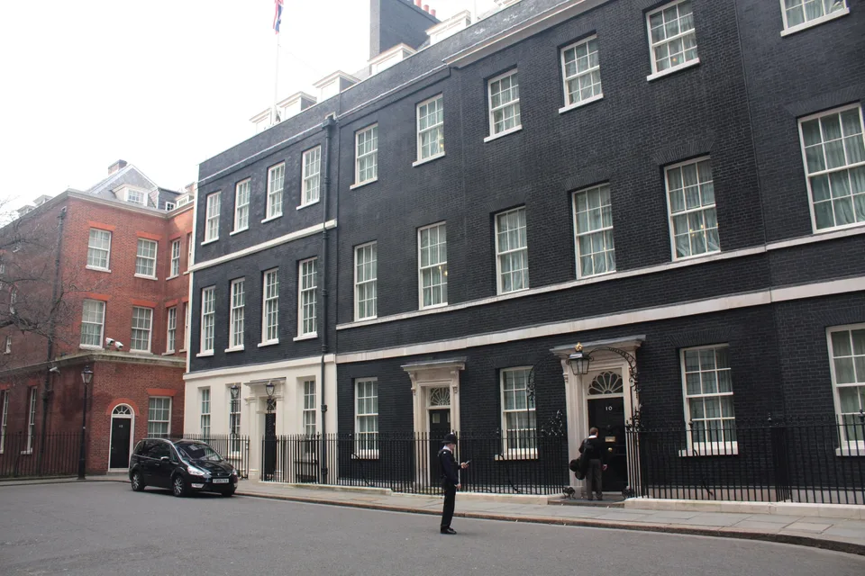 Fachada del número 10 de Downing Street fotografiada por Robert Sharp el 17 de marzo de 2010; imagen de archivo, no del anuncio de 2026.