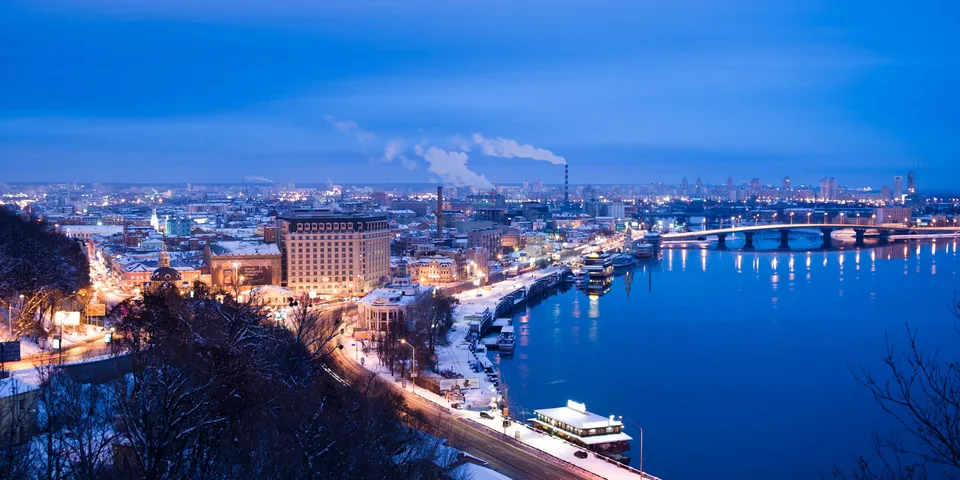 Panorámica de Kiev y el Dniéper tomada por Mstyslav Chernov en diciembre de 2009.