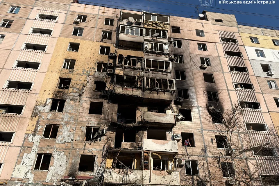 Daños reales tras un ataque ruso contra Zaporiyia del 21 de septiembre de 2026, fotografía de archivo