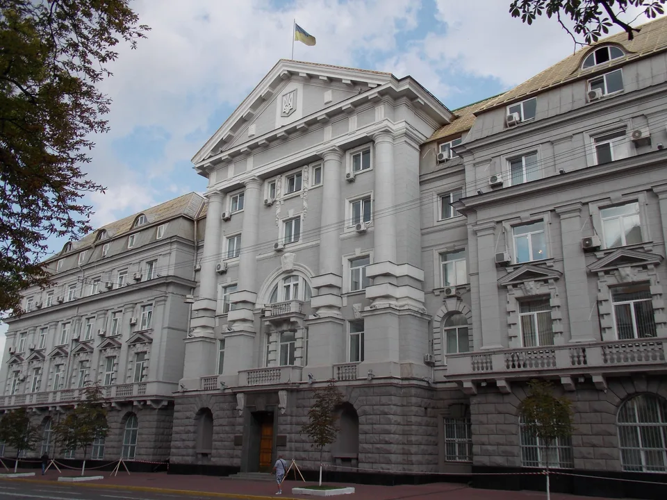 Vista exterior de la sede del Servicio de Seguridad de Ucrania en Kiev, fotografiada en julio de 2013 por Lavana.