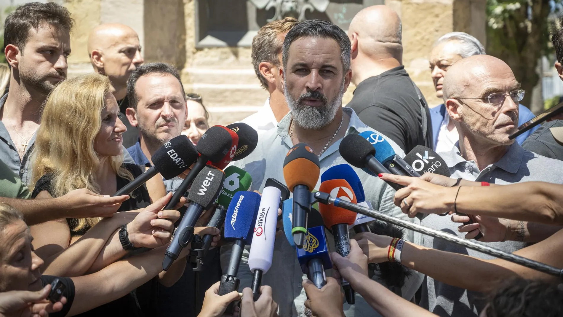 Abascal acusa sin aportar pruebas a Sánchez tras la advertencia de Yahya Yahya sobre la visita del Rey a Ceuta y Melilla