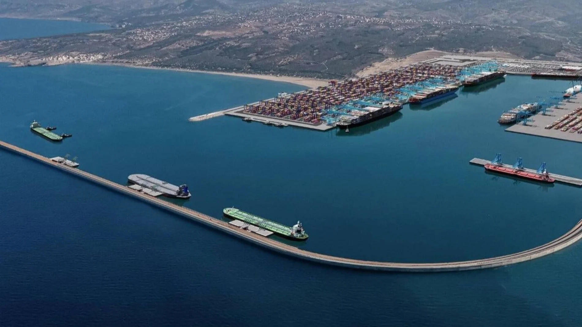 Infraestructura portuaria marroquí y cooperación internacional en el Estrecho y el norte de África.