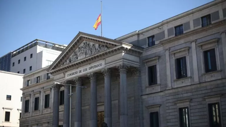 España ante el tratado que prohíbe las armas nucleares: el Congreso reabre un debate que choca con la doctrina de la OTAN